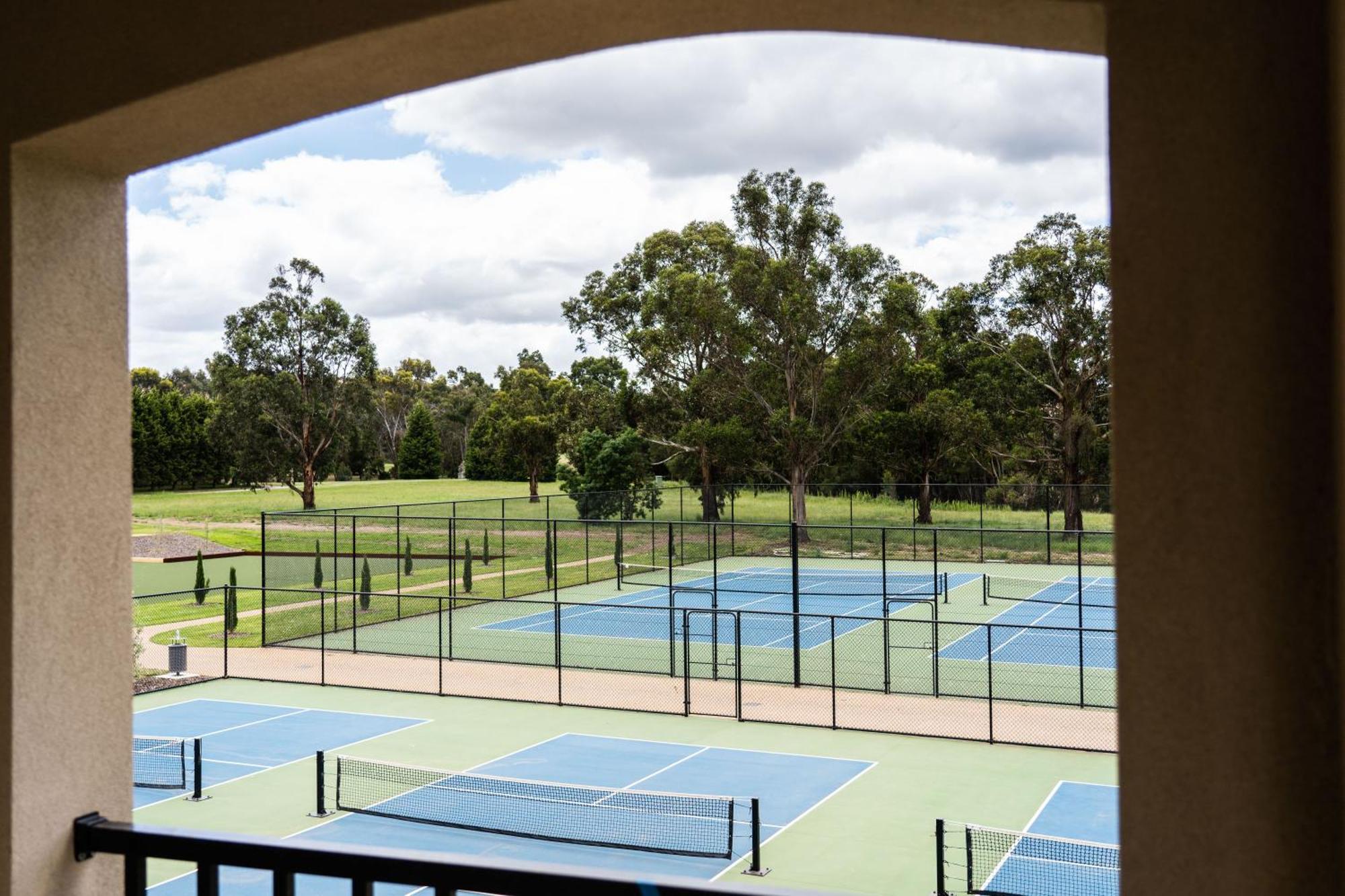 Hidden Valley Resort Wallan Extérieur photo